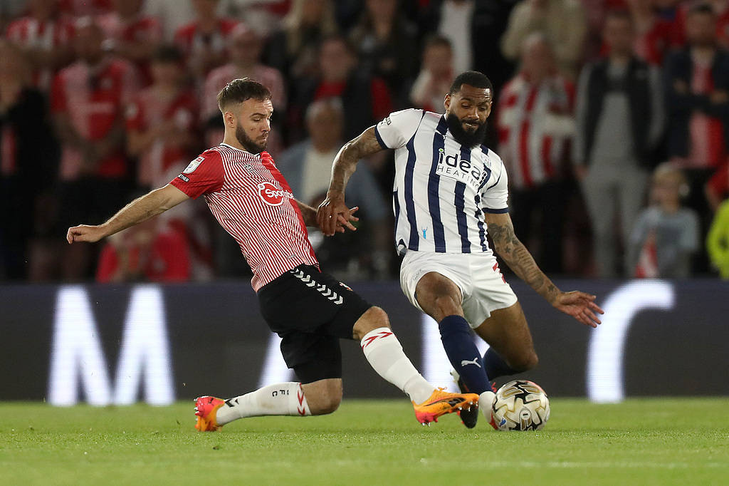 PG Soft Gaming-南安普顿客场逆袭哈德斯菲尔德，继续保持联赛势头