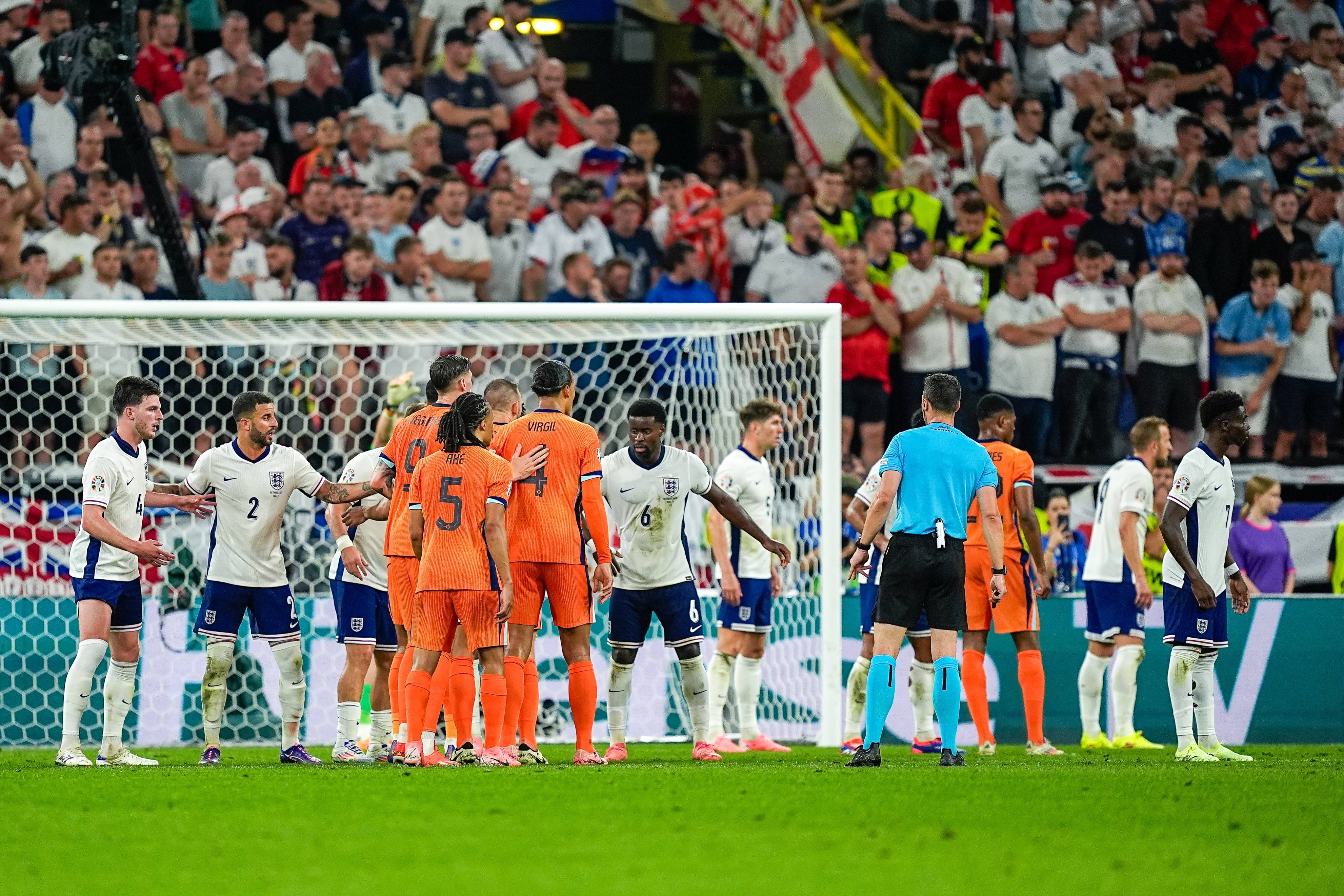 PG游戏官网登录入口-比利时表现出色,逆转战胜葡萄牙挺进欧洲杯四强